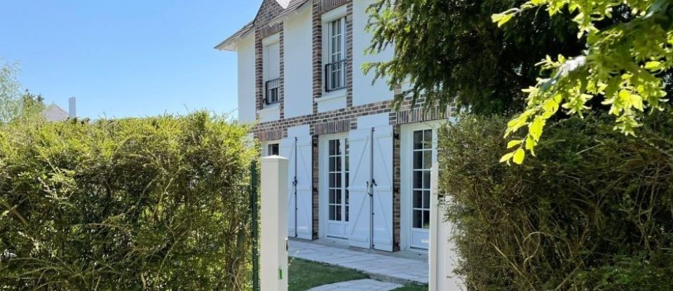 Maison 8 pièces de 153 m² à Ozoir-la-Ferrière (77330)
