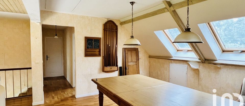 Traditional house 5 rooms of 160 m² in Ouerre (28500)