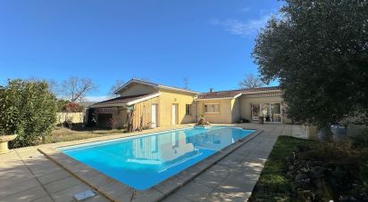 House 7 rooms of 195 m² in Saint-Jean-d'Illac (33127)