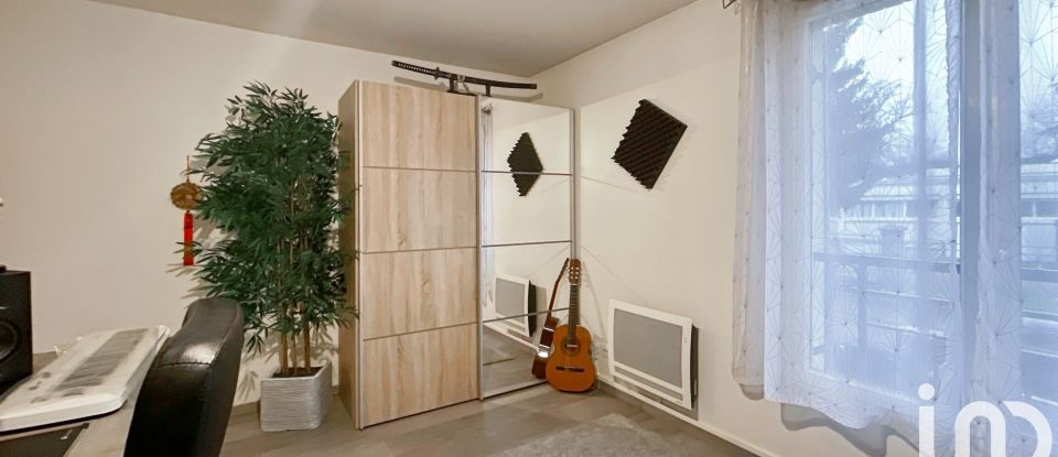 Apartment 2 rooms of 46 m² in La Queue-en-Brie (94510)