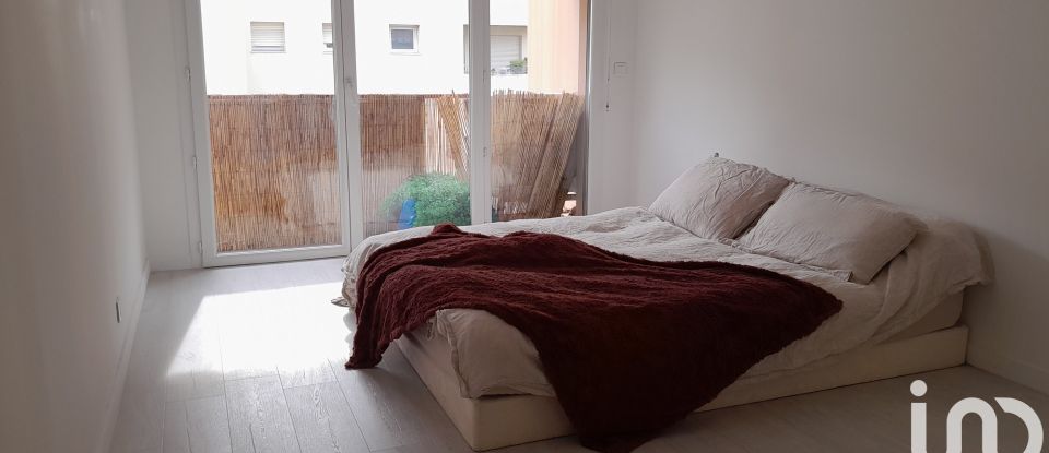 Apartment 3 rooms of 79 m² in Saint-Laurent-du-Var (06700)