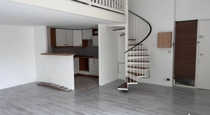 Apartment 2 rooms of 50 m² in Les Ulis (91940)