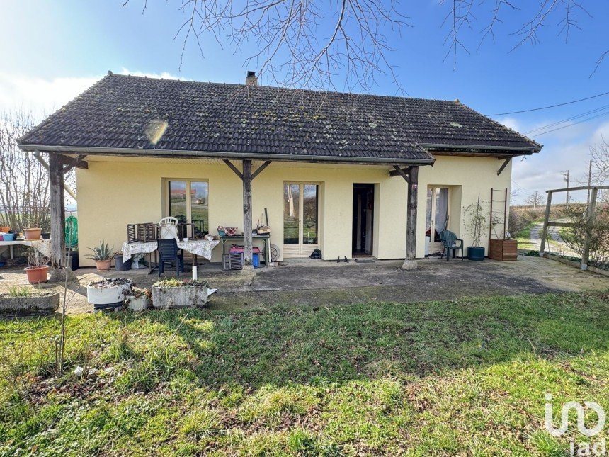 Maison 5 pièces de 108 m² à Vitry-sur-Loire (71140)