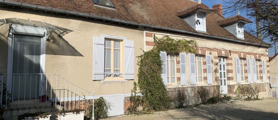 House 6 rooms of 140 m² in Savières (10600)