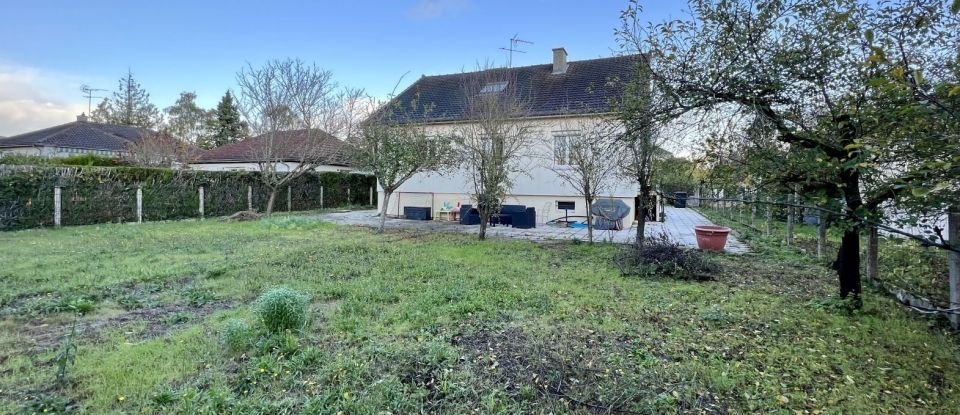 House 6 rooms of 160 m² in Pont-Sainte-Marie (10150)