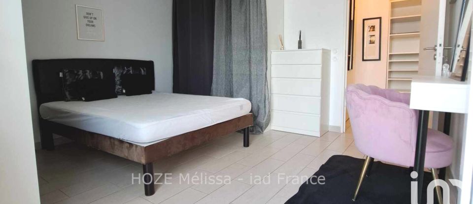 Appartement 2 pièces de 41 m² à Marseille (13008)