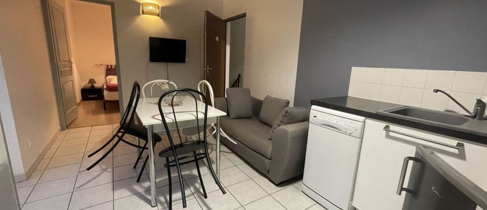 Appartement 4 pièces de 30 m² à Vals-les-Bains (07600)