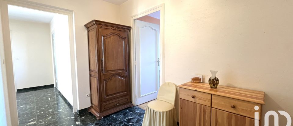 Apartment 3 rooms of 86 m² in Saint-Étienne (42000)