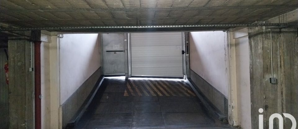 Parking of 17 m² in Le Mans (72000)
