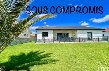 House 4 rooms of 127 m² in Séméac (65600)