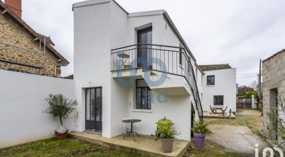 House 6 rooms of 180 m² in Pringy (77310)