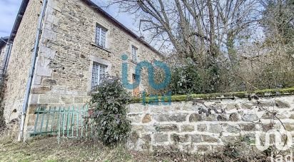 Traditional house 6 rooms of 130 m² in Saint-Julien-la-Geneste (63390)