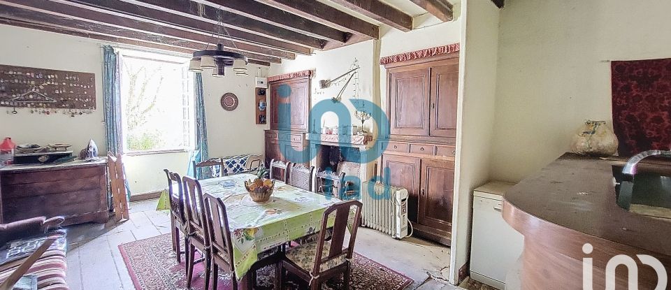 Traditional house 6 rooms of 130 m² in Saint-Julien-la-Geneste (63390)