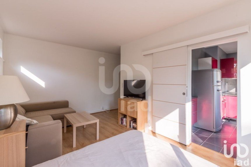 Appartement 1 pièce de 32 m² à Carrières-sur-Seine (78420)