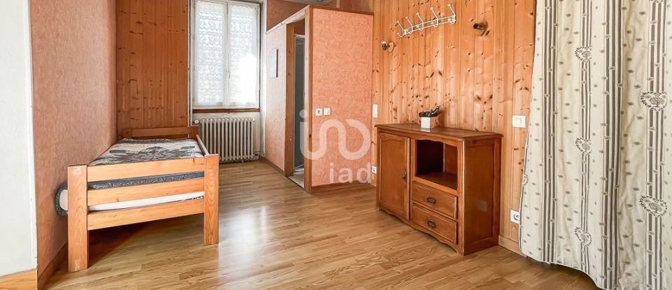 Lodge 17 rooms of 331 m² in Aiton (73220)