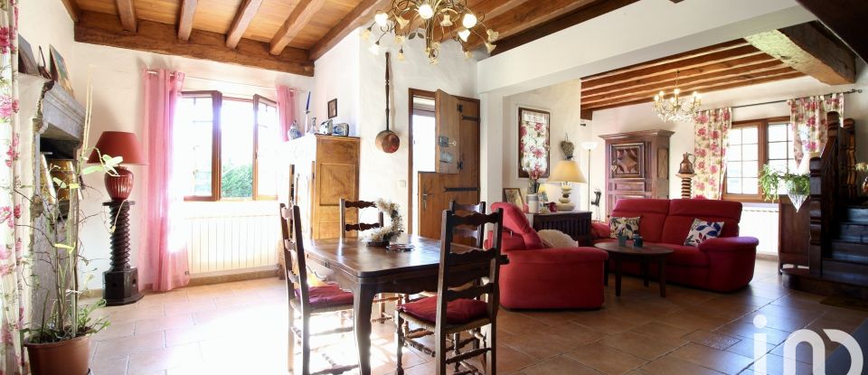 Traditional house 5 rooms of 150 m² in Saint-Pée-sur-Nivelle (64310)