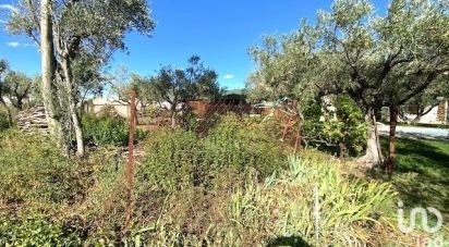 Land of 780 m² in Marguerittes (30320)