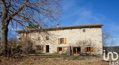 Country house 5 rooms of 125 m² in Fayet-Ronaye (63630)