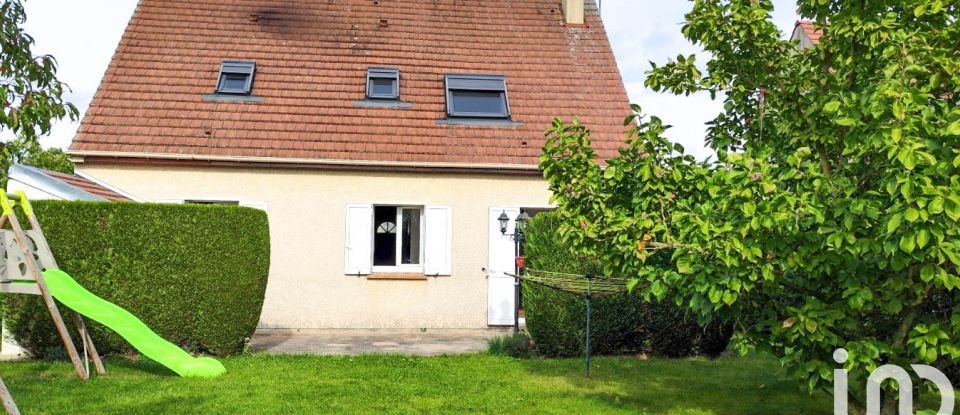 House 6 rooms of 135 m² in Puiseux-Pontoise (95650)