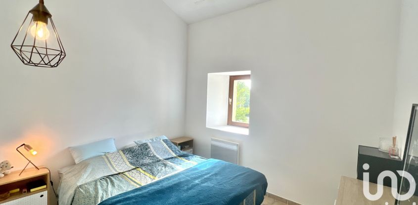 Duplex 3 rooms of 77 m² in Laudun-l'Ardoise (30290)