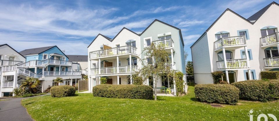 Apartment 2 rooms of 43 m² in Courseulles-sur-Mer (14470)
