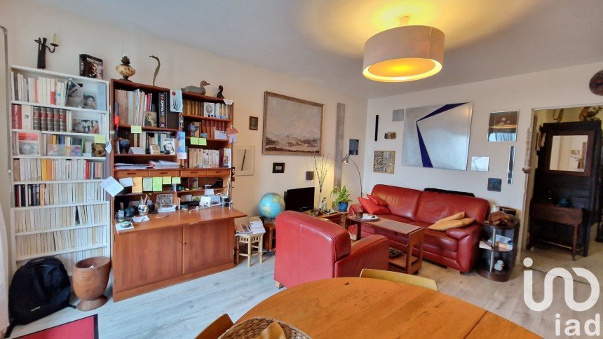 Apartment 3 rooms of 70 m² in Le Pré-Saint-Gervais (93310)