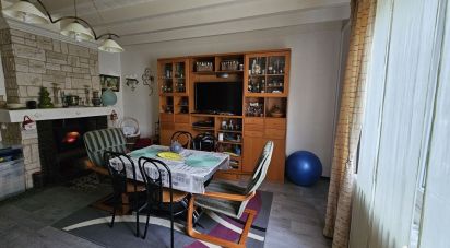 Maison 6 pièces de 133 m² à Coutras (33230)