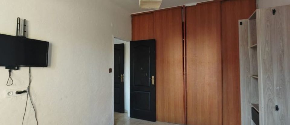 Apartment 3 rooms of 67 m² in Toulon (83200)