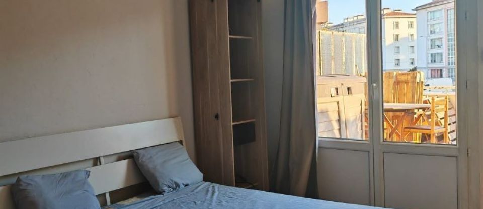 Apartment 3 rooms of 67 m² in Toulon (83200)