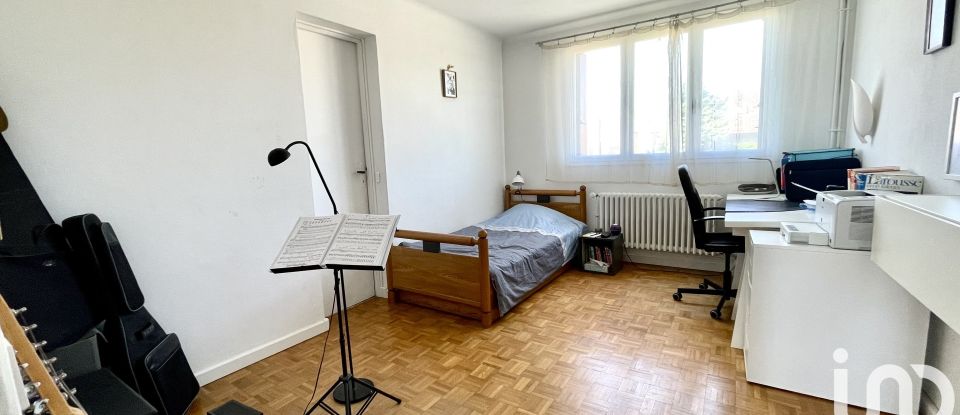 Maison 8 pièces de 220 m² à Saint-Maur-des-Fossés (94210)
