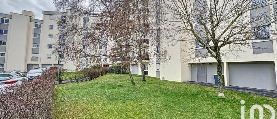 Apartment 3 rooms of 67 m² in Reims (51100)