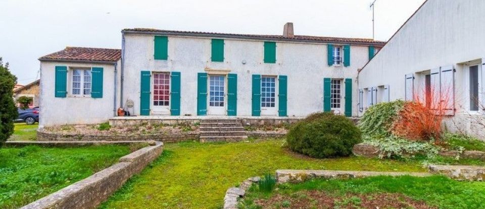 Maison 10 pièces de 281 m² à Saint-Aubin-la-Plaine (85210)