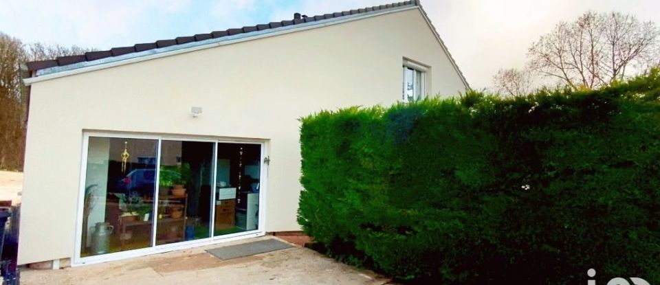 House 8 rooms of 196 m² in Château-Renard (45220)