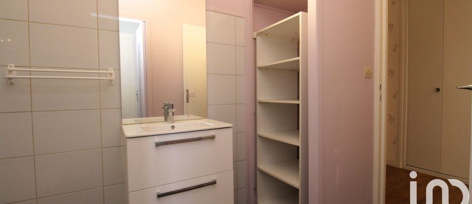 Appartement 4 pièces de 70 m² à Bordeaux (33800)