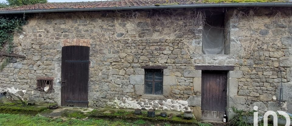 Maison de village 5 pièces de 129 m² à Saint-Priest (23110)