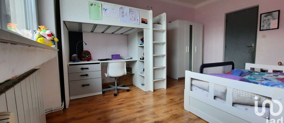 Appartement 7 pièces de 115 m² à Moyeuvre-Petite (57250)