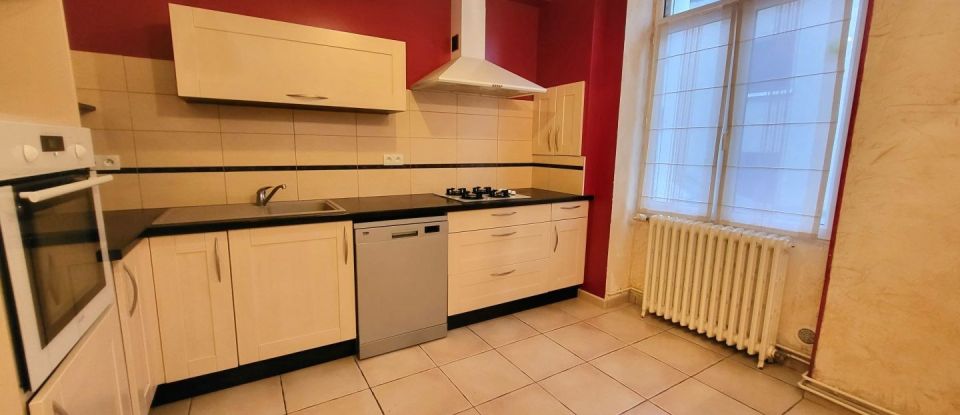House 4 rooms of 109 m² in Châtellerault (86100)