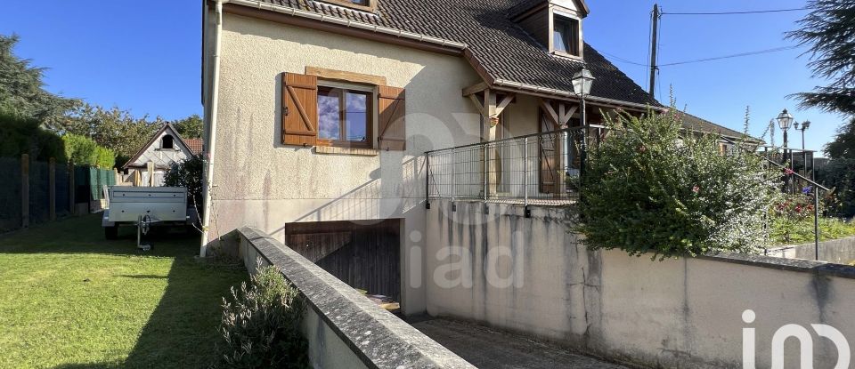 Traditional house 6 rooms of 113 m² in Houdan (78550)
