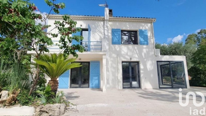 Architect house 6 rooms of 180 m² in Le Rouret (06650)