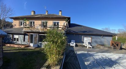 Maison 8 pièces de 250 m² à Bagnères-de-Bigorre (65200)