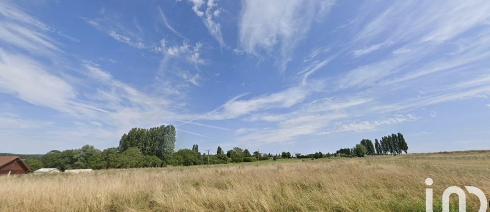 Land of 2,007 m² in Beuvardes (02130)