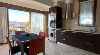 Apartment 4 rooms of 92 m² in Hendaye (64700)