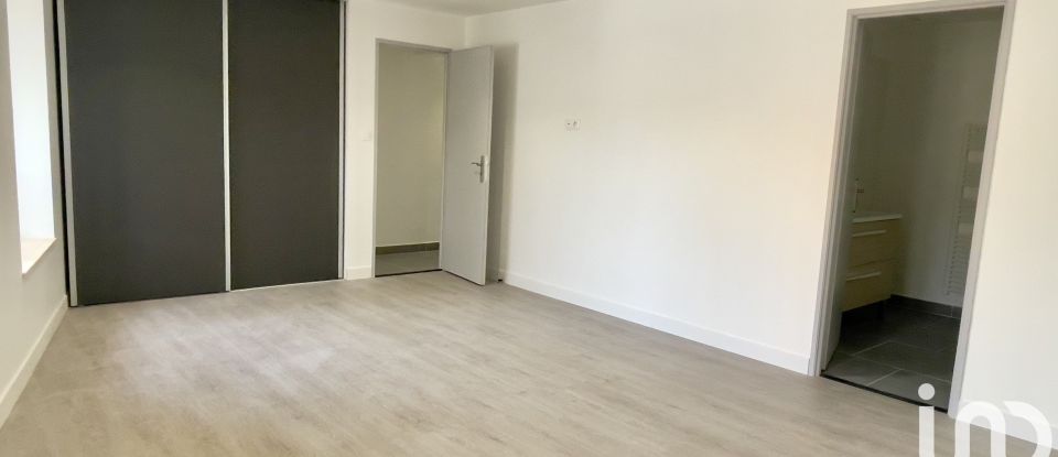 Duplex 5 pièces de 135 m² à Sainte-Cécile-les-Vignes (84290)