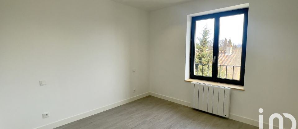 Duplex 5 rooms of 135 m² in Sainte-Cécile-les-Vignes (84290)