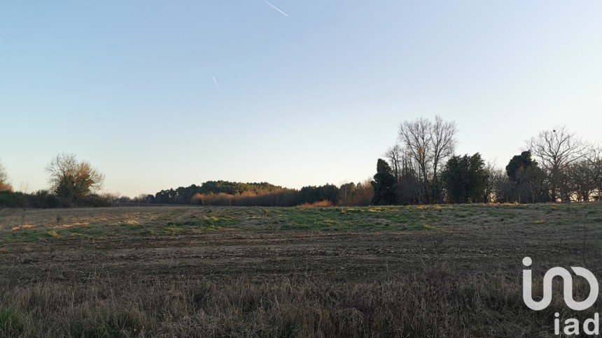 Land of 800 m² in Montguyon (17270)