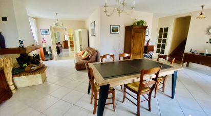 House 6 rooms of 118 m² in Sèvres-Anxaumont (86800)