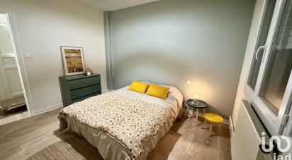Apartment 4 rooms of 104 m² in Saintes (17100)
