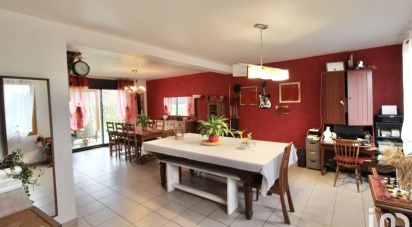 House 8 rooms of 190 m² in Égreville (77620)