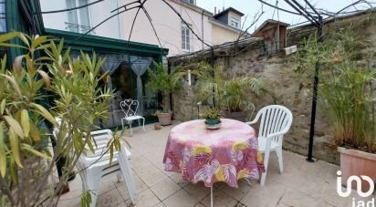House 7 rooms of 180 m² in Le Mans (72100)