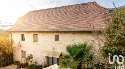 Barn conversion 4 rooms of 140 m² in Saint-Sulpice (46160)